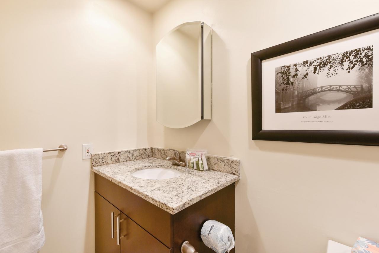 Global Luxury Suites Boston Back Bay Room photo